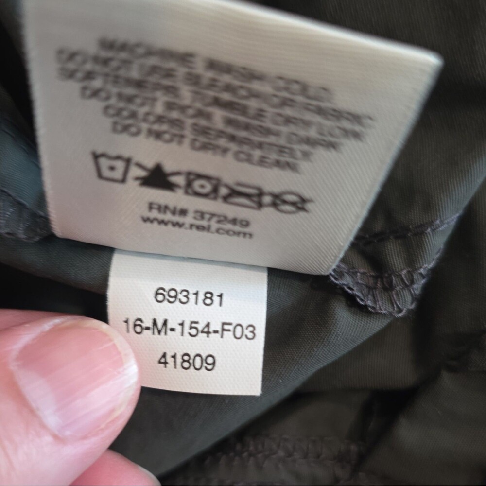 REI Pants Mens Large Green Convertible Nylon Cargo Hiking Zip Off Outdoor - Picture 11 of 15